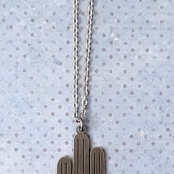 CACTUS Stainless Steel Charm Chain Necklace 18" Arizona Western Cowgirl - Picture 5 of 12